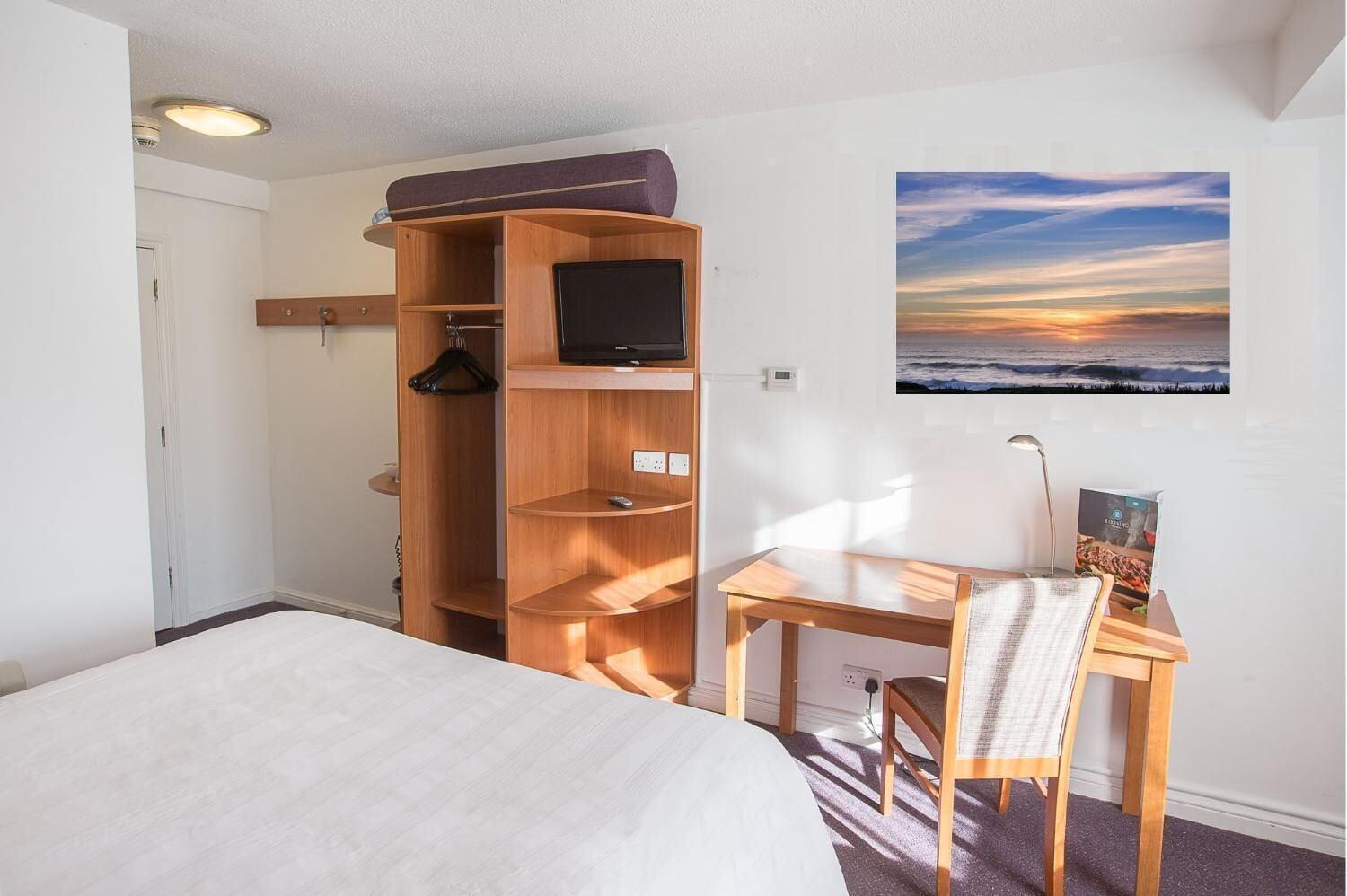 Premier Inn Солігалл Екстер'єр фото