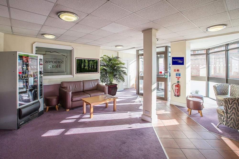 Premier Inn Солігалл Екстер'єр фото